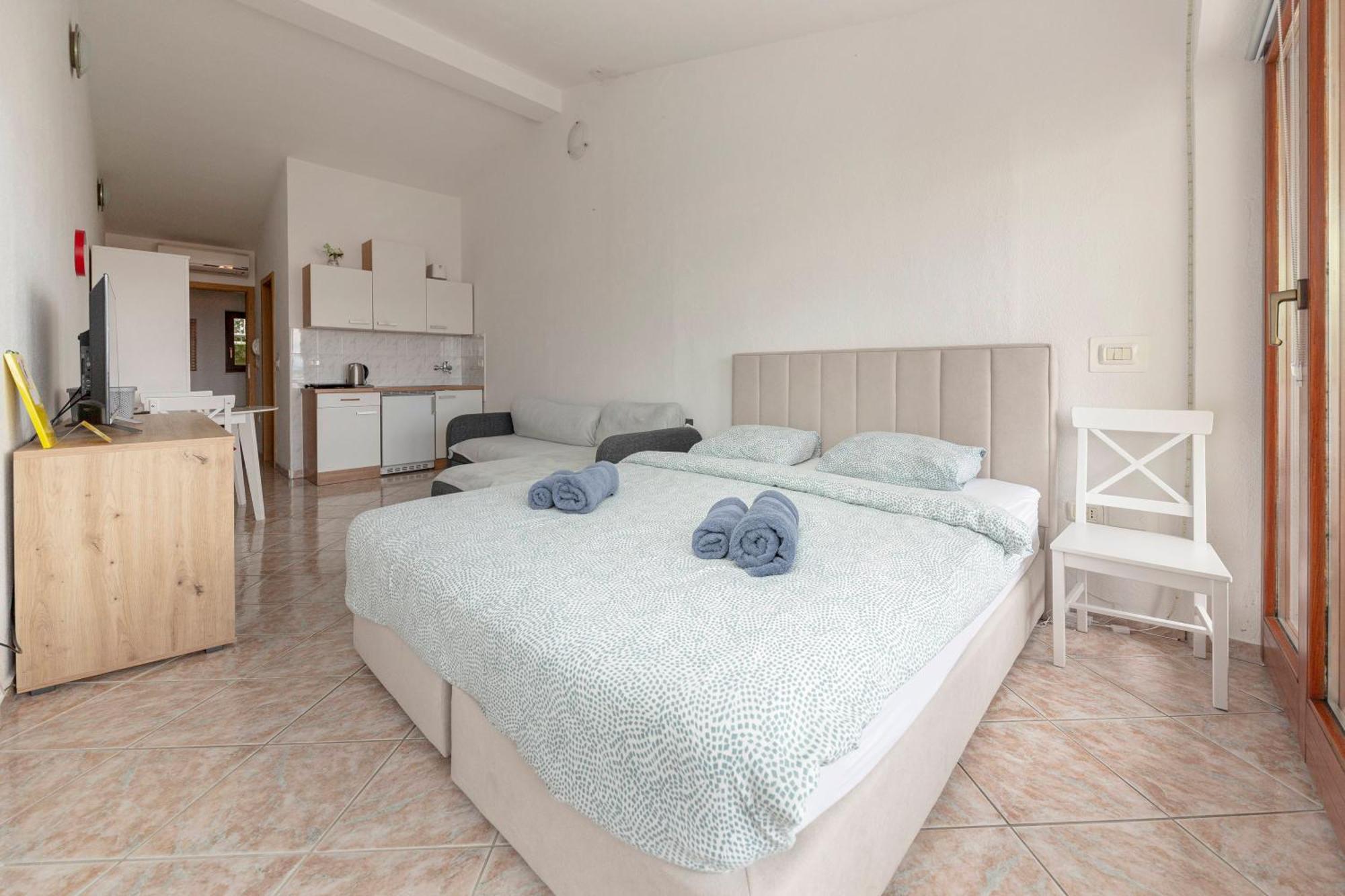 Apartma Gaja Koper Buitenkant foto
